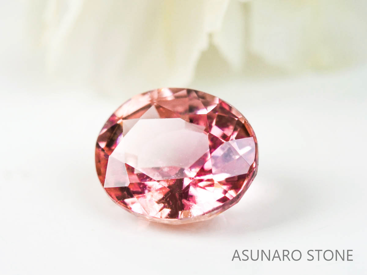 パパラチアサファイア 　オーバルカット　 スリランカ産　0.62ct　GIA鑑別書付【221203-736】