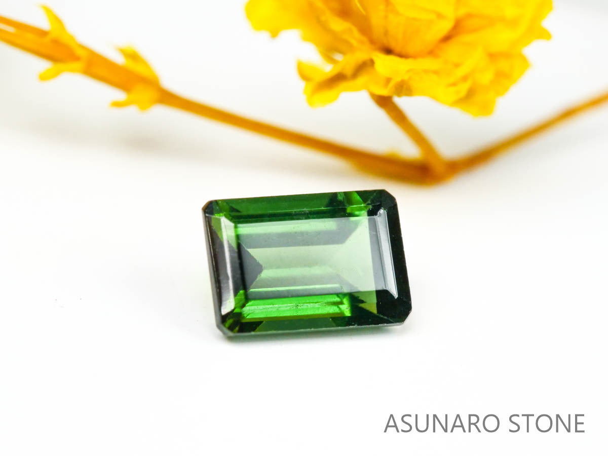 グリーントルマリン 　エメラルドカット 　アフガニスタン産  0.71ct　【220627-742】