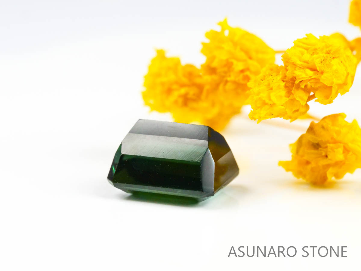 グリーントルマリン 　エメラルドカット 　アフガニスタン産  2.76ct　【220627-744】
