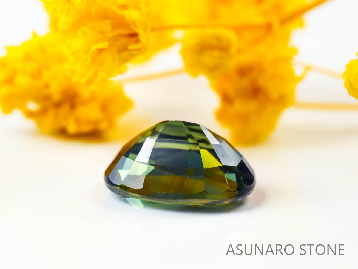 バイカラーブルーグリーントルマリン 　オーバルカット 　アフガニスタン産  2.29ct　【220627-748】