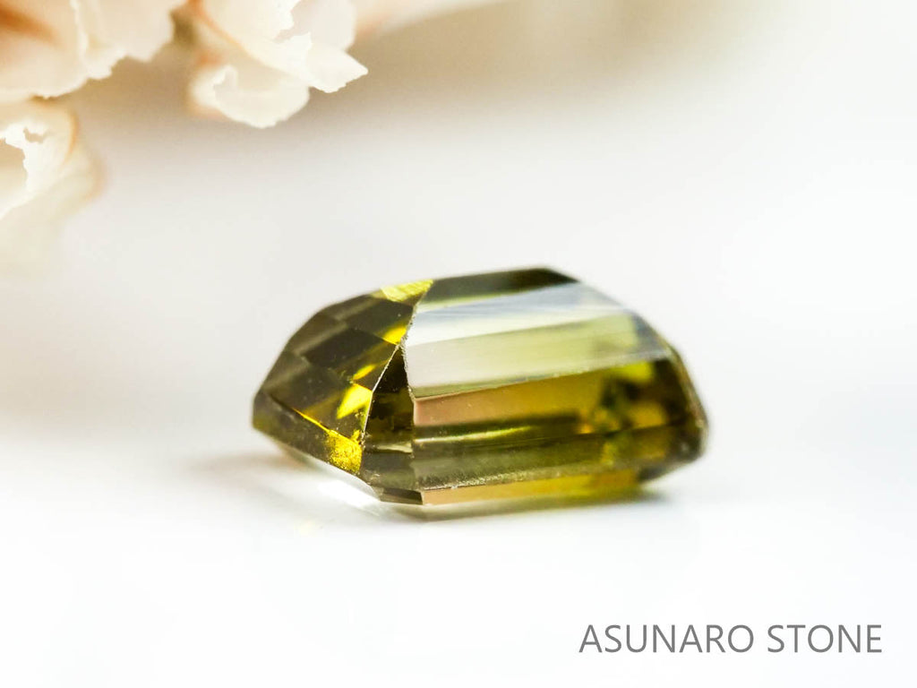 バイカラートルマリン　エメラルドカット　ルワンダ産　　0.61ct【220804-760】