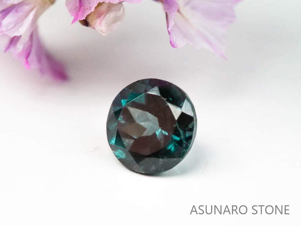 ベキリーブルーガーネット　ラウンドカット　 マダガスカル産　0.38ct　【220621-458】