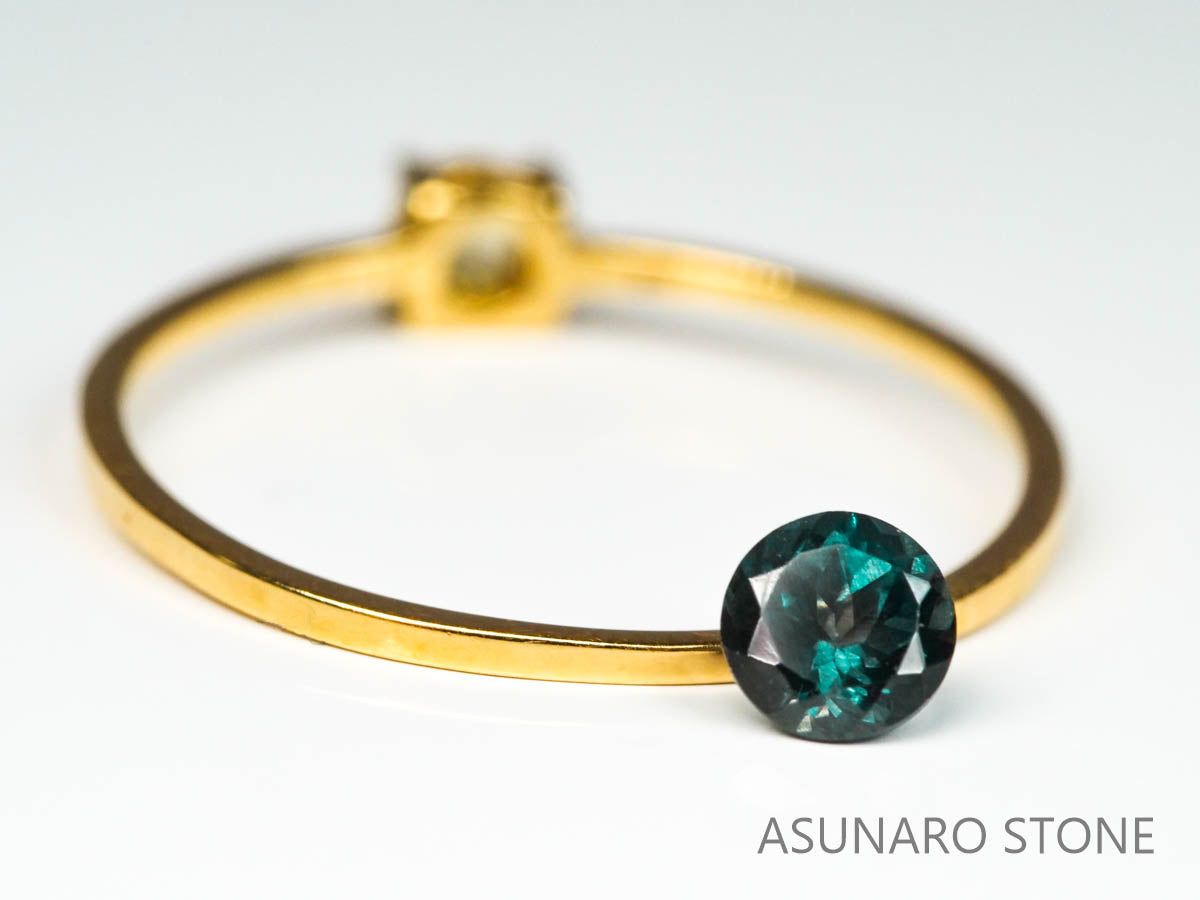 ベキリーブルーガーネット　ラウンドカット　 マダガスカル産　0.38ct　【220621-458】