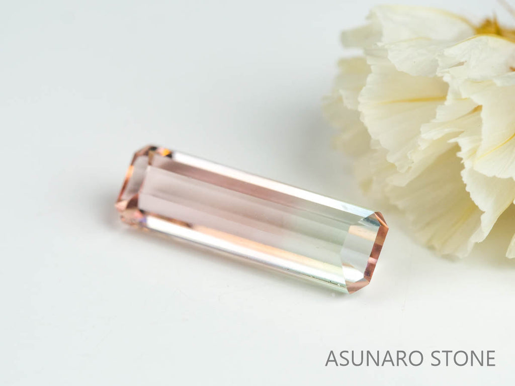 バイカラートルマリン　エメラルドカット　ルワンダ産　　1.90ct【220804-764】