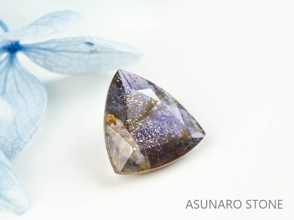 ブラッドショットアイオライト　トリリアントカット 　インド産　　1.82ct【220728-990】