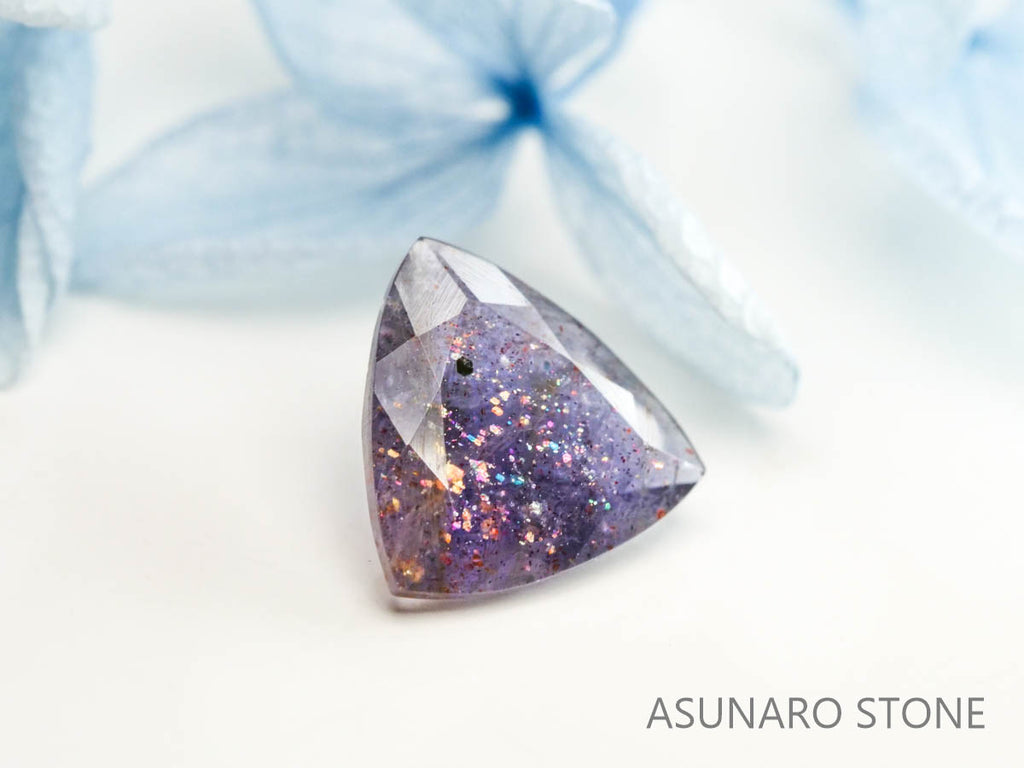 ブラッドショットアイオライト　トリリアントカット 　インド産　　1.52ct【220728-991】