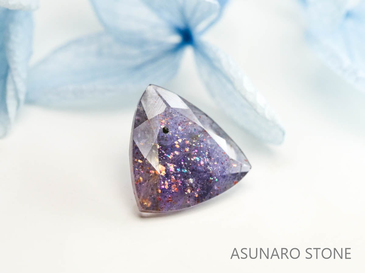 ブラッドショットアイオライト　トリリアントカット 　インド産　　1.52ct【220728-991】