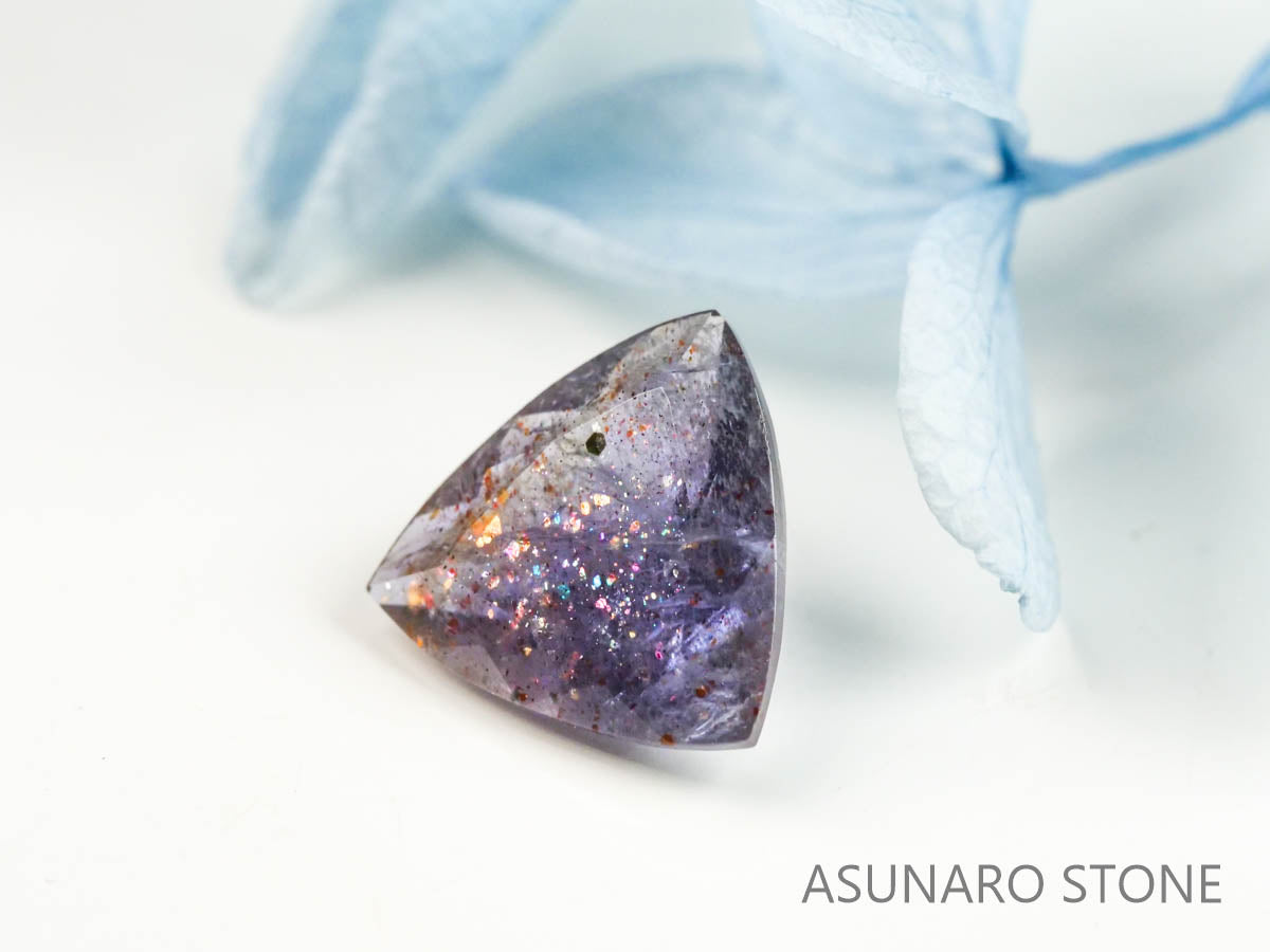 ブラッドショットアイオライト　トリリアントカット 　インド産　　1.52ct【220728-991】