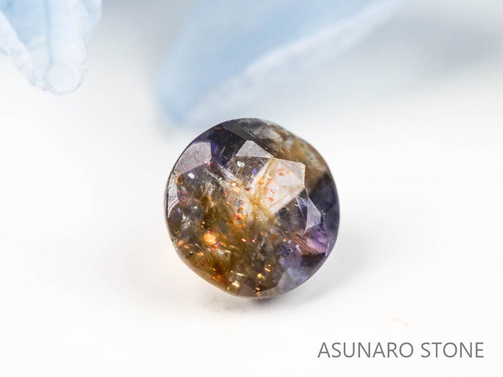 ブラッドショットアイオライト　ラウンドカット 　インド産　　0.71ct【220728-993】