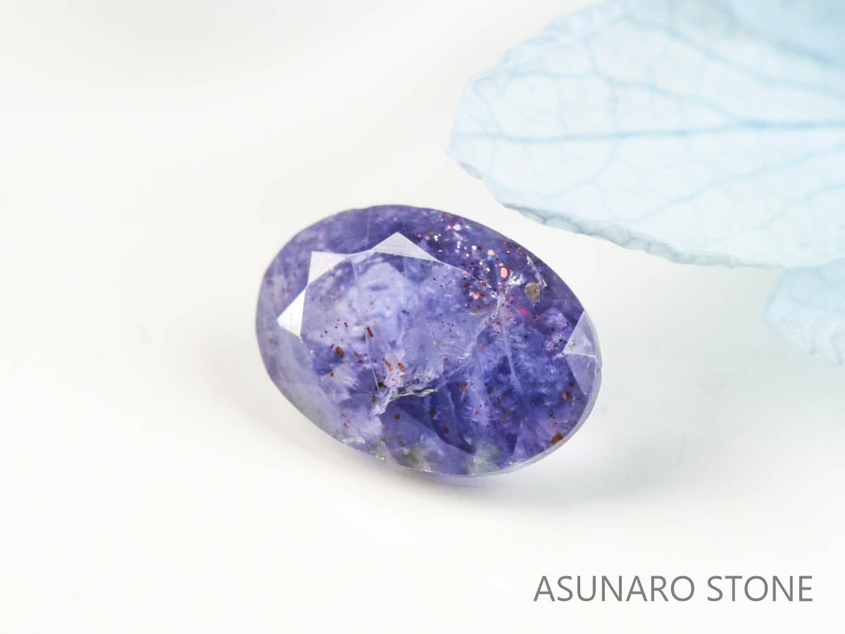 ブラッドショットアイオライト オーバルカット インド産 0.91ct