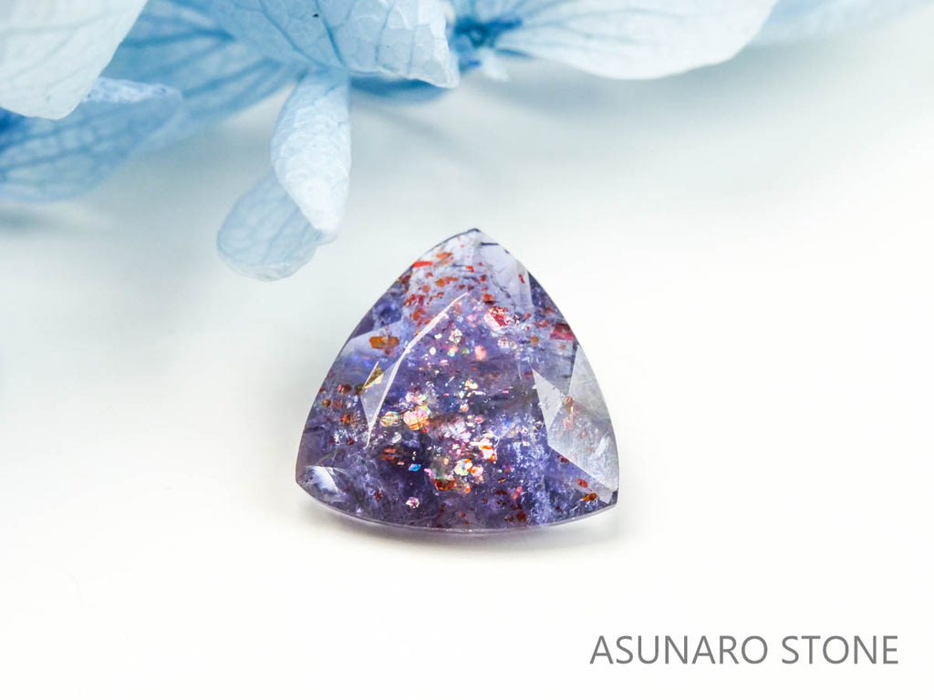 ブラッドショットアイオライト　トリリアントカット 　インド産　　1.55ct【220728-1000】