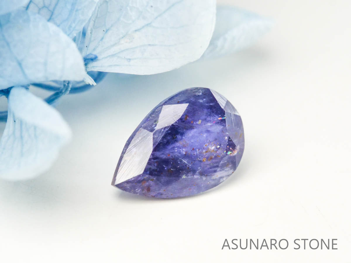 ブラッドショットアイオライト　ペアシェイプ 　インド産　　1.33ct【220728-1002】