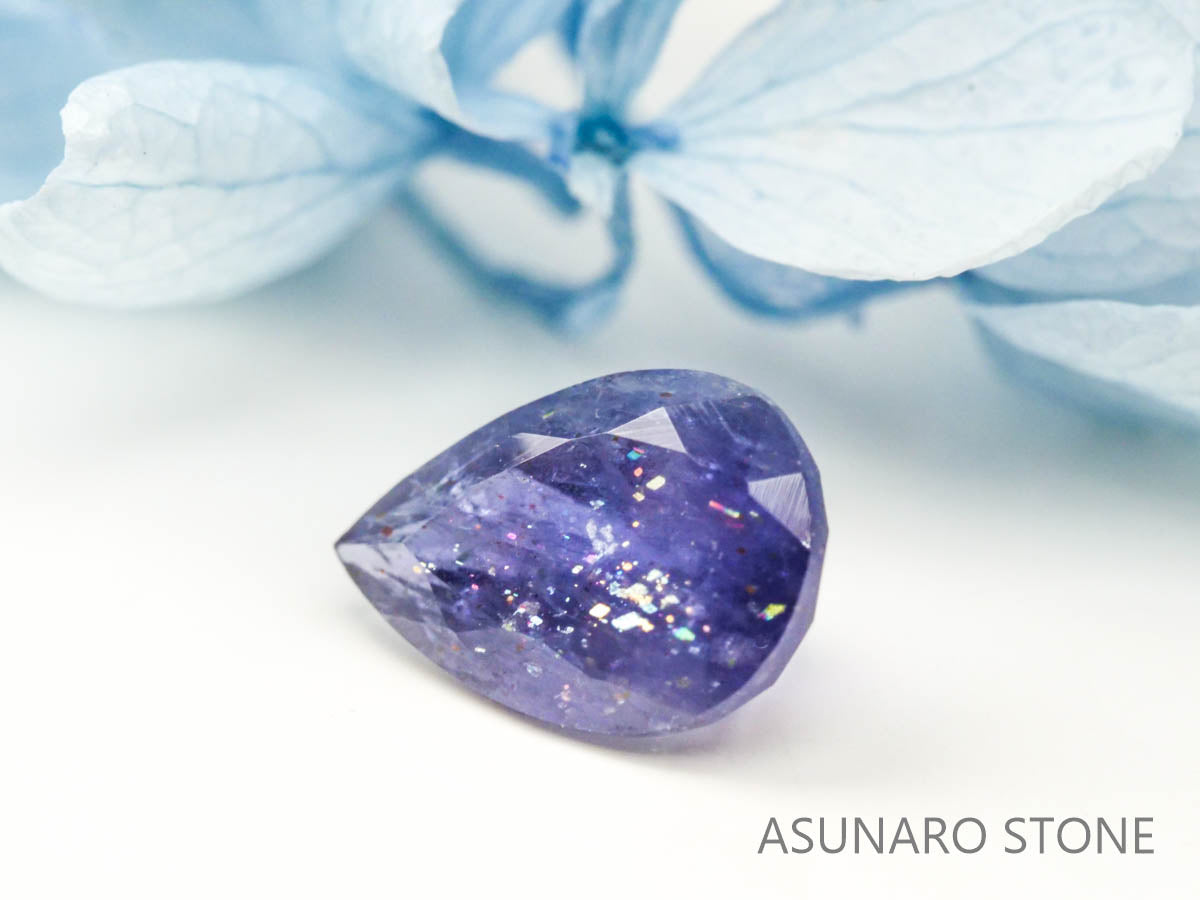 ブラッドショットアイオライト　ペアシェイプ 　インド産　　1.33ct【220728-1002】