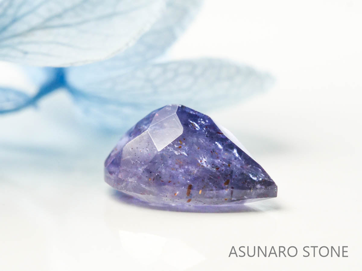 ブラッドショットアイオライト　ペアシェイプ 　インド産　　1.33ct【220728-1002】