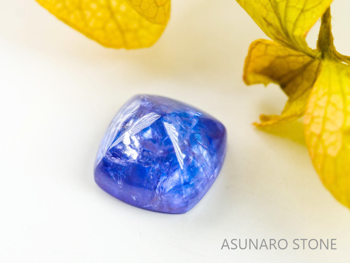 タンザナイト  シュガーローフカット　タンザニア産　　2.00ct【220803-1003】