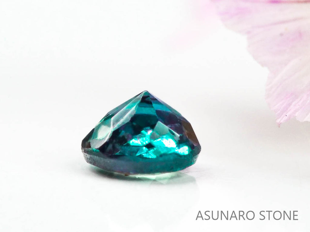 アレキサンドライト　ラウンドカット　 ブラジル産　0.10ct【220801-1009】