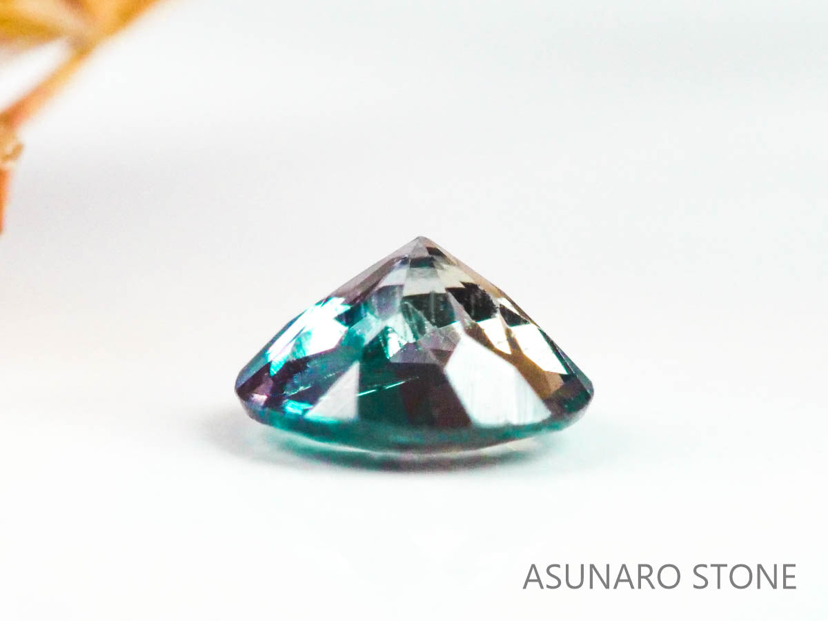 アレキサンドライト　ラウンドカット　 ブラジル産　0.12ct【220801-1017】
