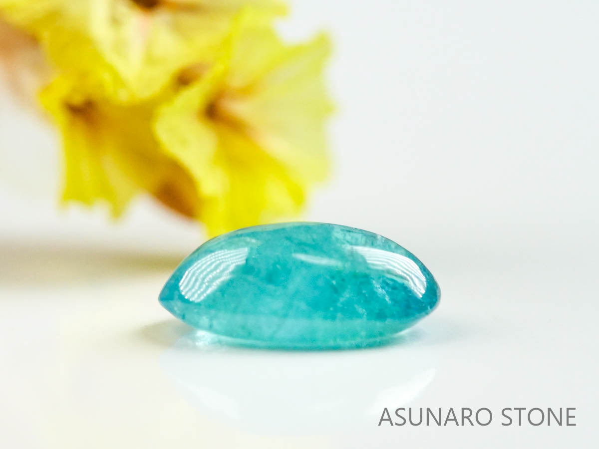 パライバトルマリン カボション ブラジル産 0.39ct 【220727-1023