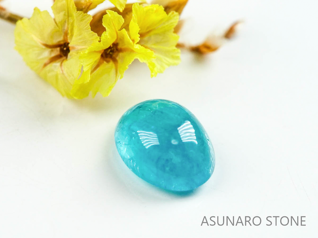 パライバトルマリン　カボション　ブラジル産　0.82ct   【220727-1035】