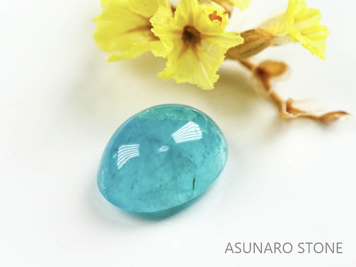 パライバトルマリン　カボション　ブラジル産　0.82ct   【220727-1035】