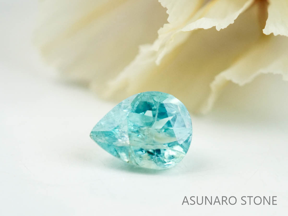 グランディディエライト　ペアシェイプ　 マダガスカル産　0.19ct　【220810-1046】