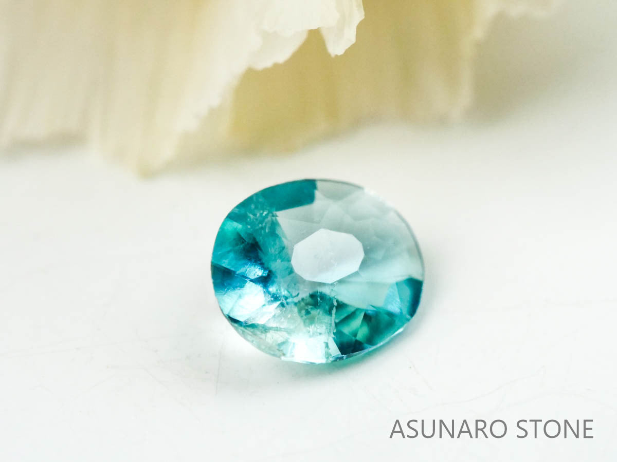 グランディディエライト　オーバルカット　 マダガスカル産　0.06ct　【220810-1047】