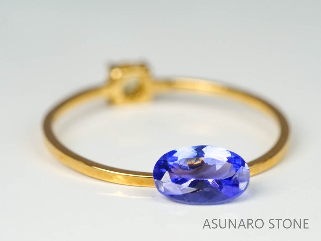 タンザナイト  オーバルカット　タンザニア産　　0.61ct【220818-1076】