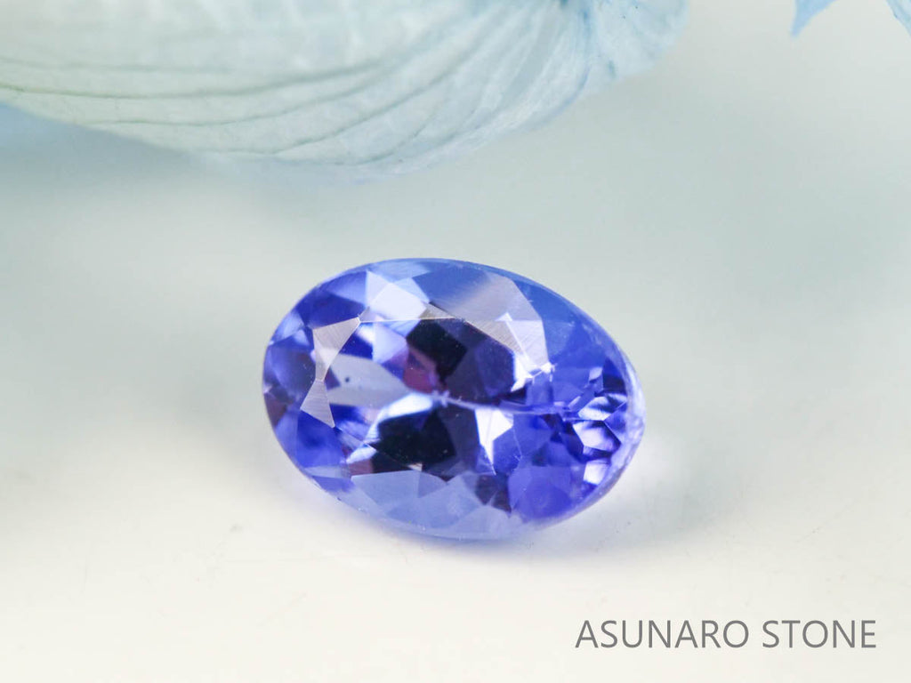 タンザナイト  オーバルカット　タンザニア産　　0.49ct【220818-1077】