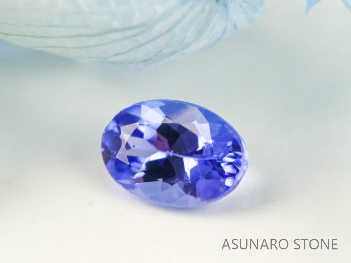 タンザナイト  オーバルカット　タンザニア産　　0.49ct【220818-1077】