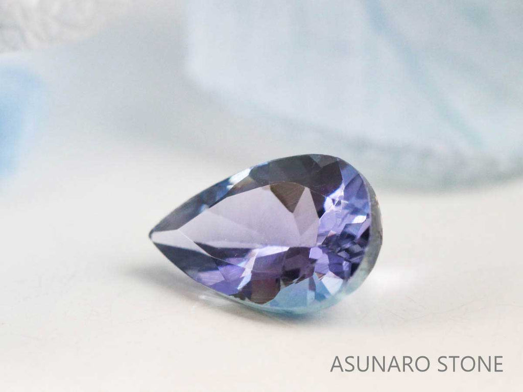 バイカラータンザナイト（ゾイサイト）  ペアシェイプ　タンザニア産　　0.45ct【220818-1079】