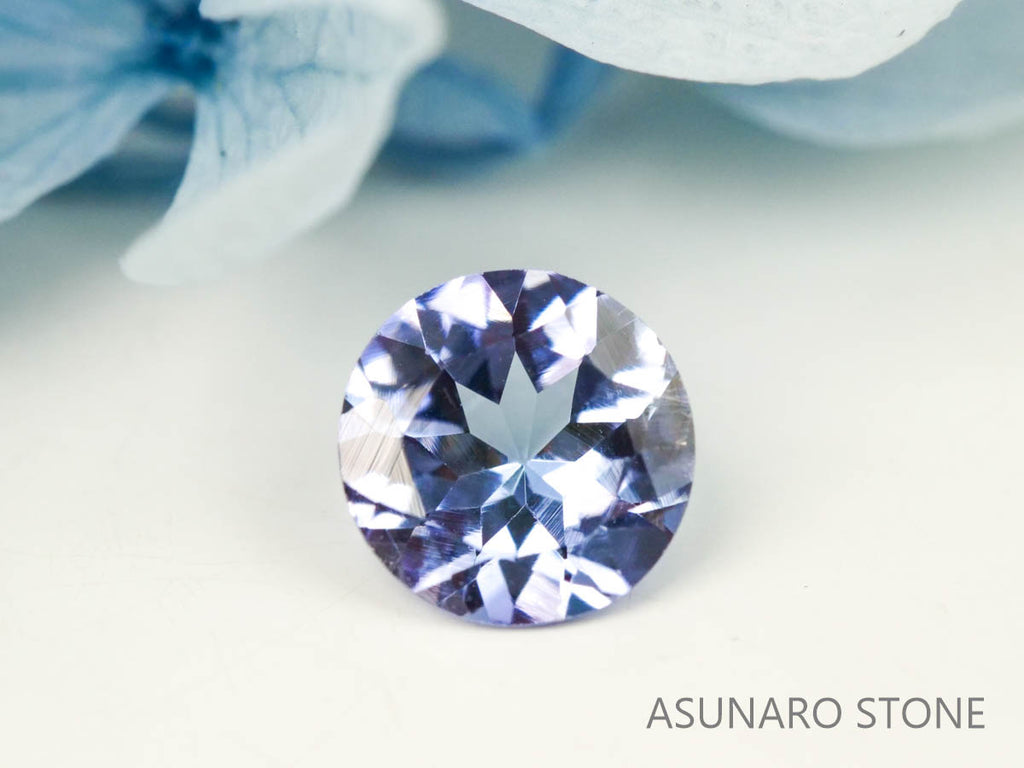 バイカラータンザナイト（ゾイサイト）  ラウンドカット　タンザニア産　　0.52ct【220818-1085】