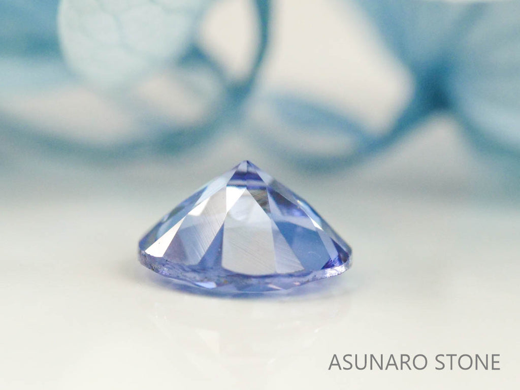 バイカラータンザナイト（ゾイサイト）  ラウンドカット　タンザニア産　　0.52ct【220818-1085】