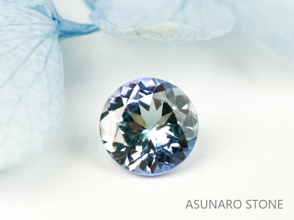 バイカラータンザナイト（ゾイサイト）  ラウンドカット　タンザニア産　　0.62ct【220818-1086】
