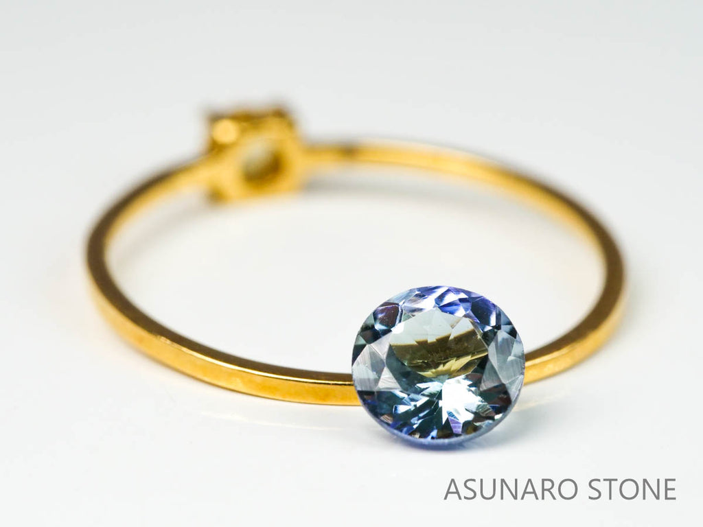 バイカラータンザナイト（ゾイサイト）  ラウンドカット　タンザニア産　　0.62ct【220818-1086】