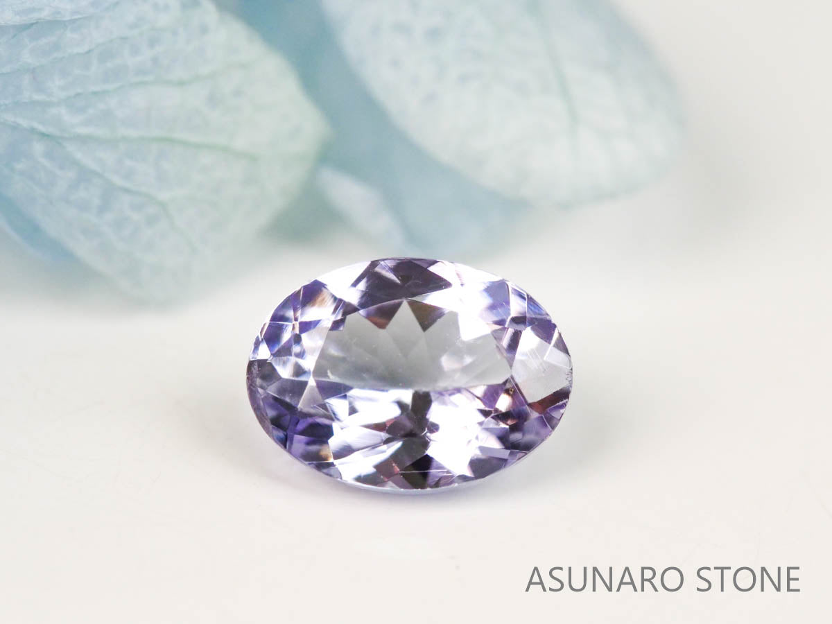 ゾイサイト（タンザナイト）  オーバルカット　タンザニア産　　0.81ct【220818-1088】