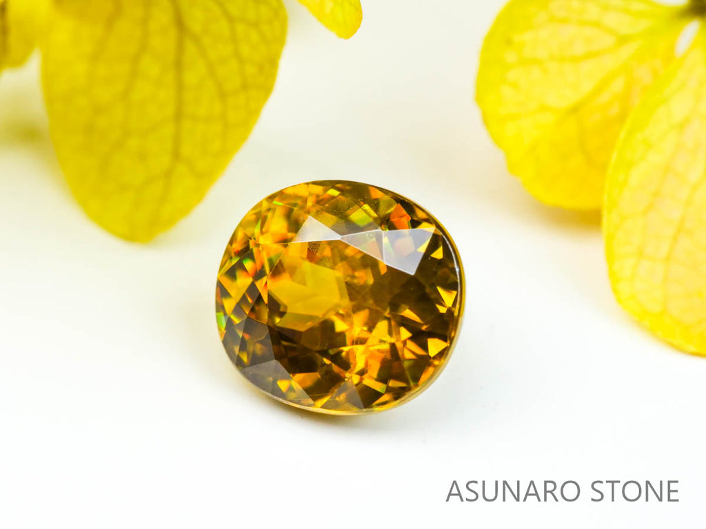 スフェーン　オーバルカット　マダガスカル産　2.07ct　【220825-1090】