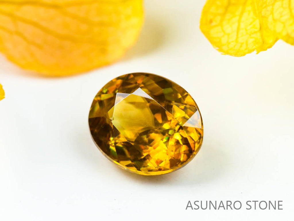 スフェーン　オーバルカット　マダガスカル産　1.23ct　【220825-1094】