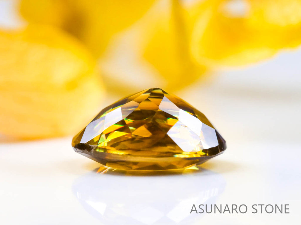 スフェーン　オーバルカット　マダガスカル産　1.23ct　【220825-1094】