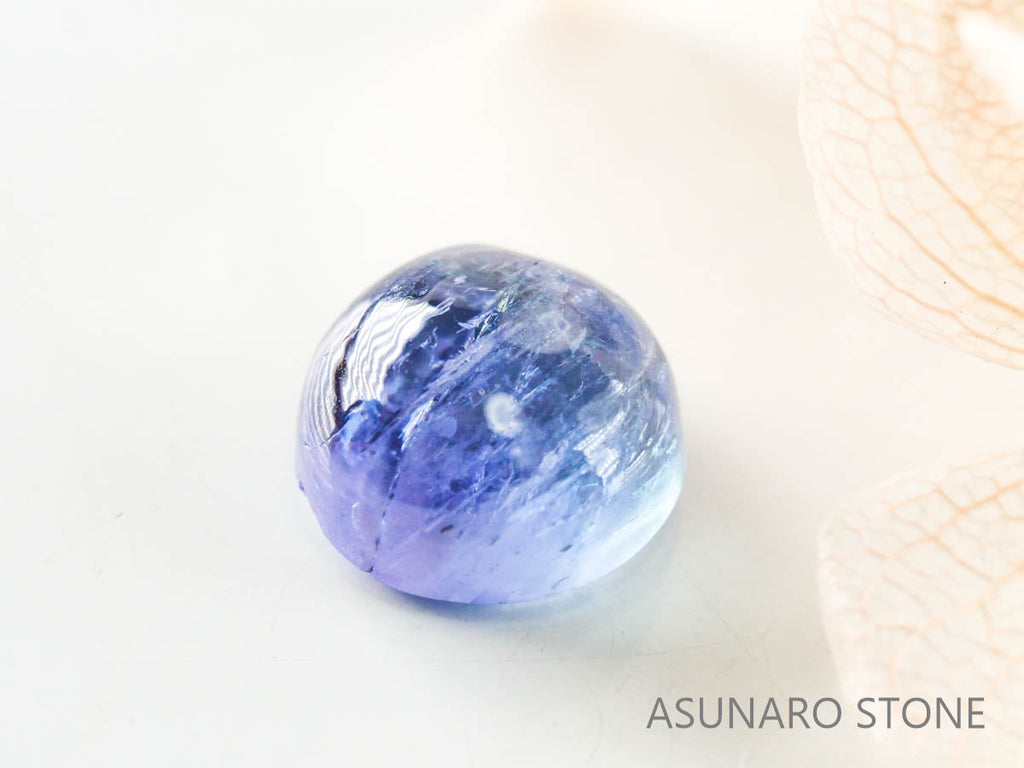 バイカラーゾイサイト（タンザナイト）  カボション　タンザニア産　　2.00ct【220826-1100】