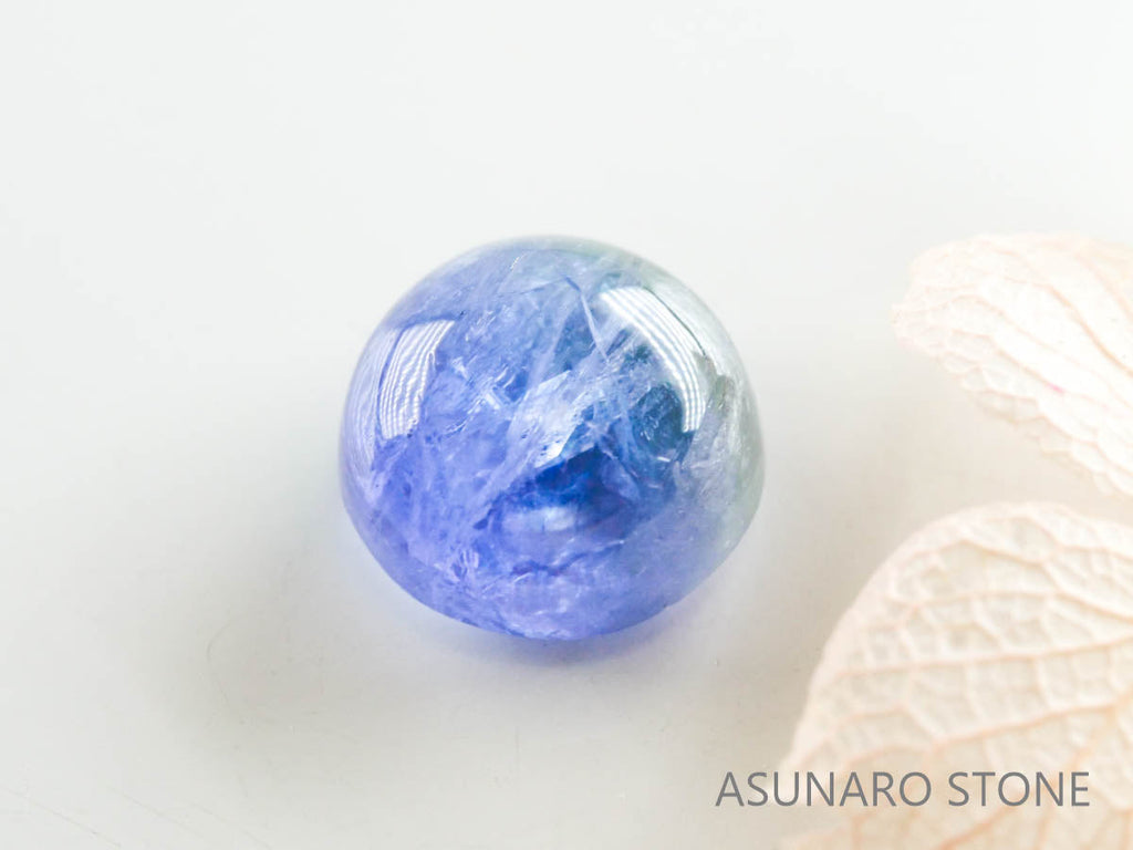 バイカラーゾイサイト（タンザナイト）  カボション　タンザニア産　　2.01ct【220826-1102】