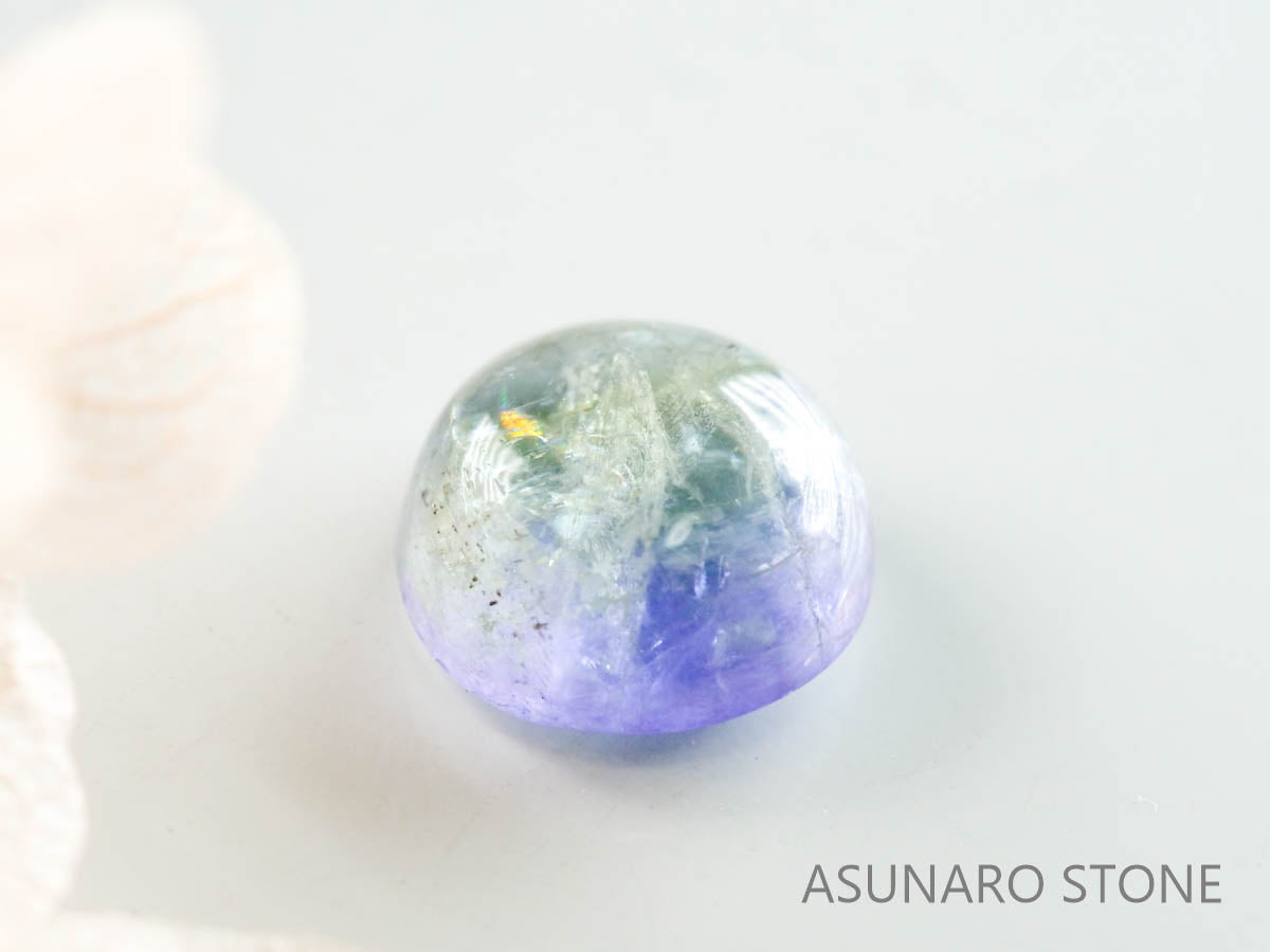 バイカラーゾイサイト（タンザナイト）  カボション　タンザニア産　　1.21ct【220826-1104】