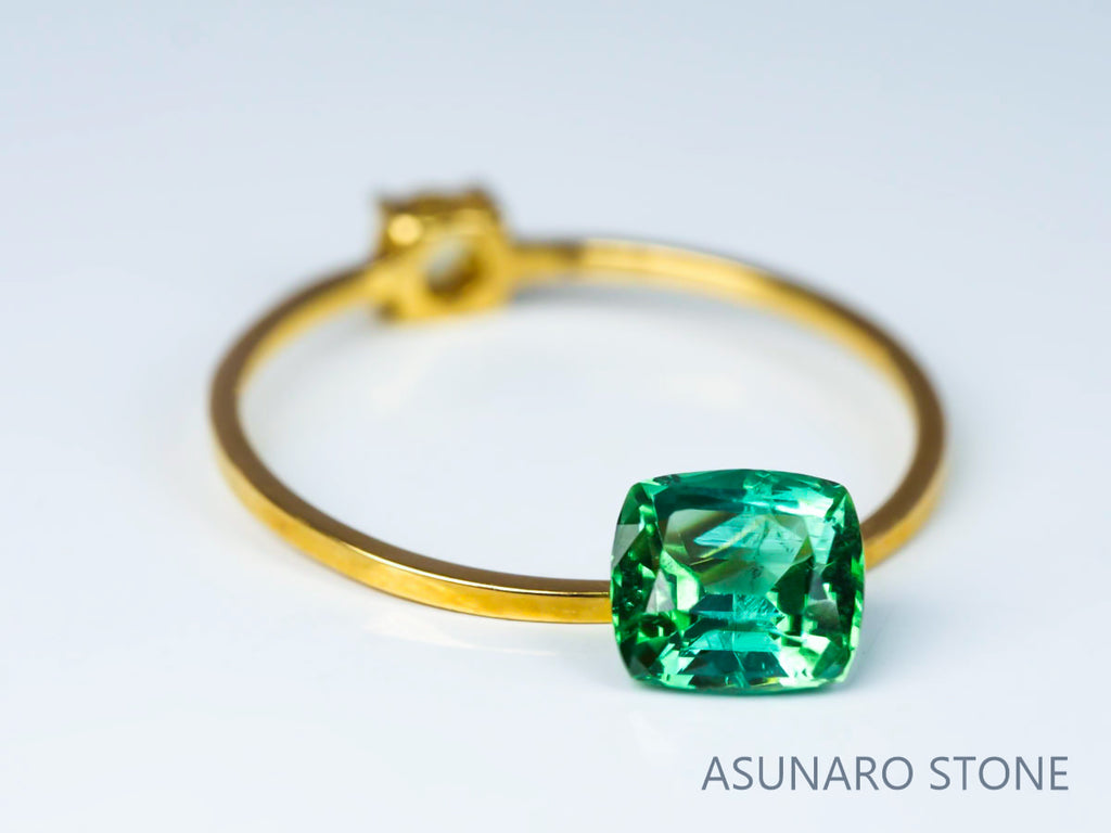 ブルーグリーントルマリン 　クッションカット 　アフガニスタン産  0.91ct　【221109-1135】