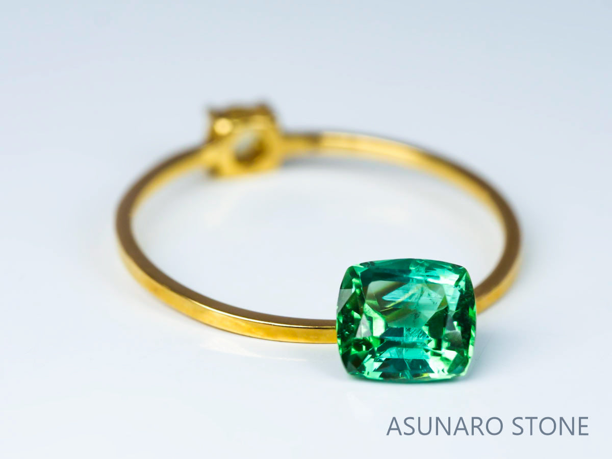 ブルーグリーントルマリン 　クッションカット 　アフガニスタン産  0.91ct　【221109-1135】