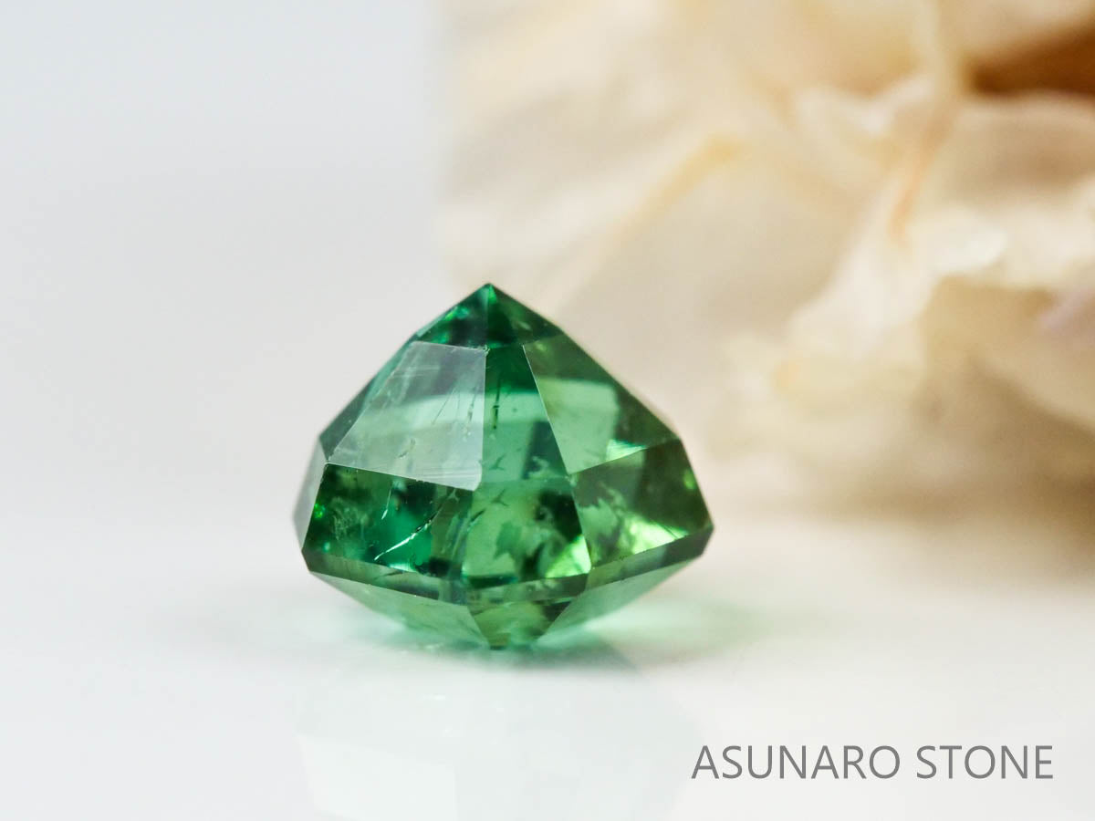 ブルーグリーントルマリン 　アッシャーカット 　アフガニスタン産 　0.79ct　【221109-1141】