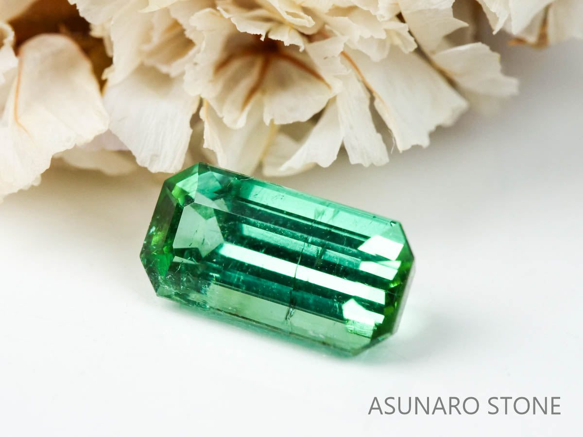 ブルーグリーントルマリン 　エメラルドカット 　アフガニスタン産 　1.65ct　【221109-1142】
