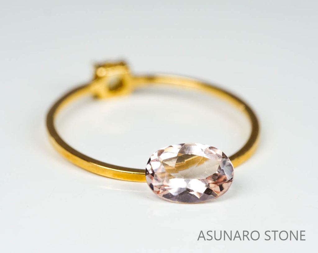 モルガナイト オーバルカット　ブラジル産　0.66ct　【220928-1146】