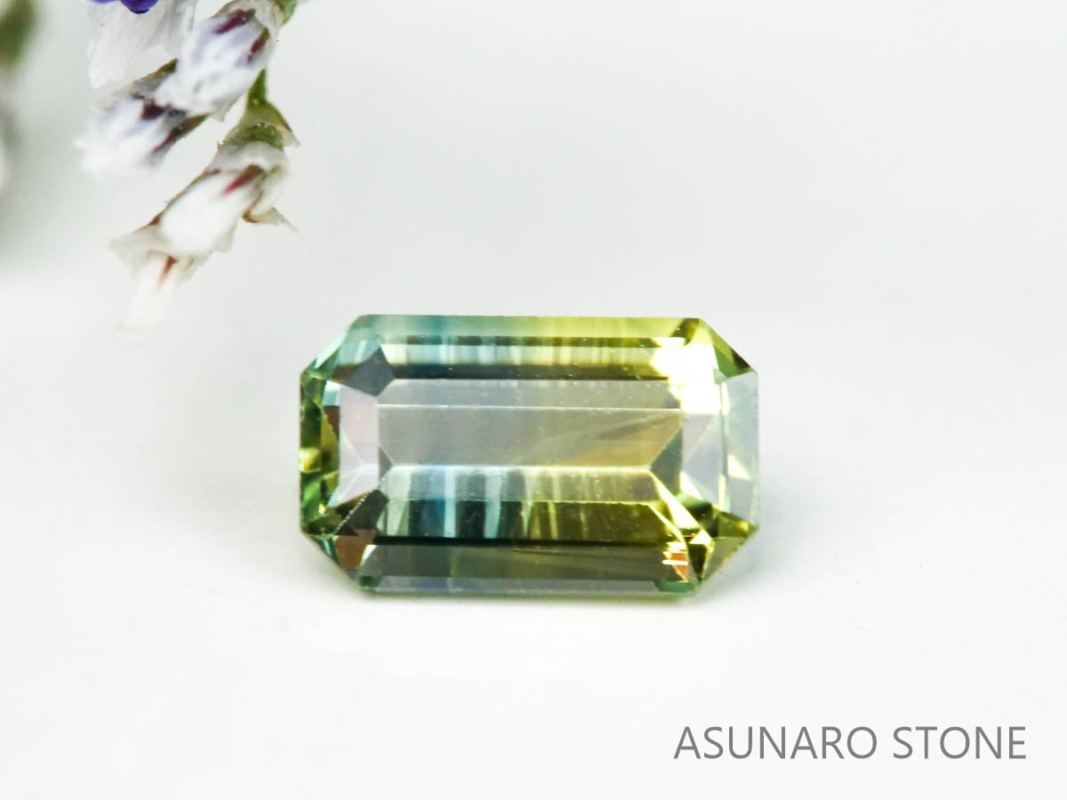 バイカラーサファイア 　エメラルドカット　 スリランカ産　0.34ct【221017-1152】