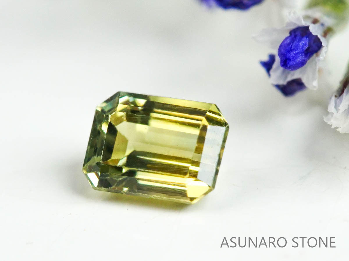 バイカラーサファイア 　エメラルドカット　 スリランカ産　0.19ct【221017-1160】