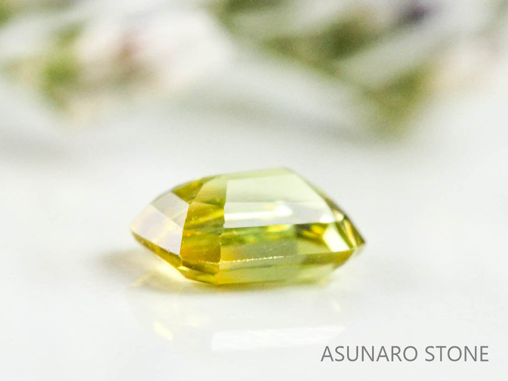 バイカラーサファイア 　エメラルドカット　 スリランカ産　0.14ct【221017-1161】