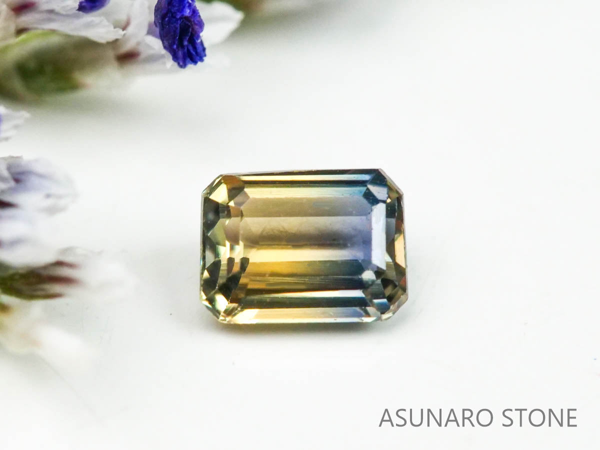 バイカラーサファイア 　エメラルドカット　 スリランカ産　0.13ct【221017-1162】